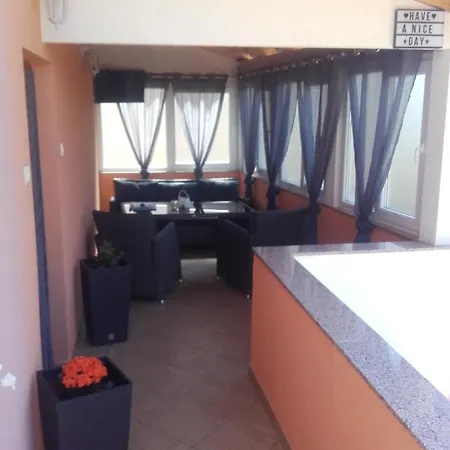 Maremy Apartment