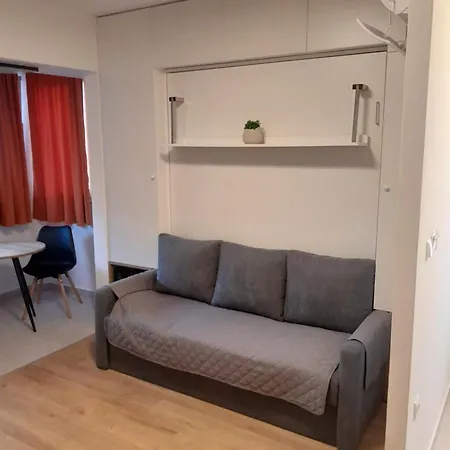 Maremy Apartment