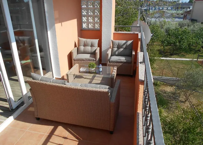 Maremy Apartment *